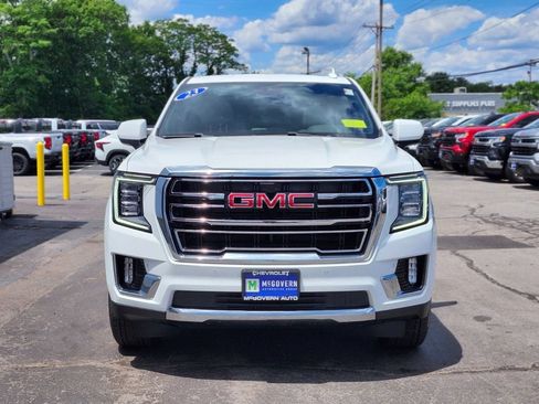 Used 2023 GMC Yukon SLT AWD/4WD image 8
