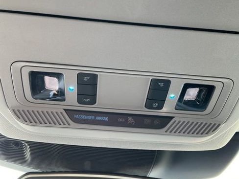 Used 2024 Ford Explorer XLT w/ Equipment Group 202A image 29