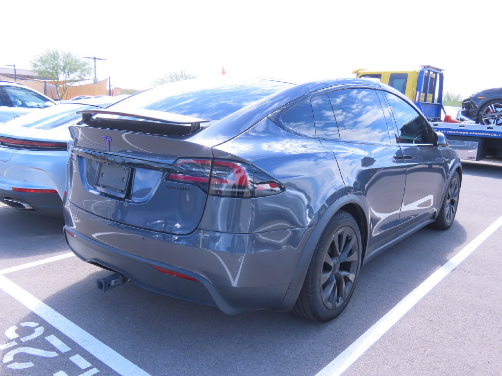 Used 2022 Tesla Model X AWD/4WD image 3