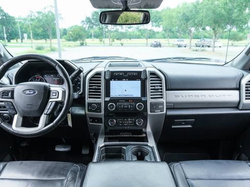 Used 2017 Ford F250 Lariat w/ FX4 Off-Road Package AWD/4WD image 43