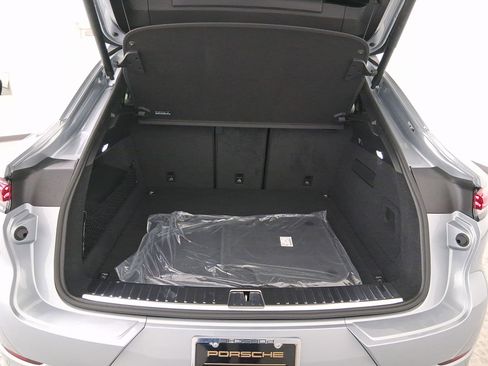 New 2026 Porsche Cayenne Coupe image 33