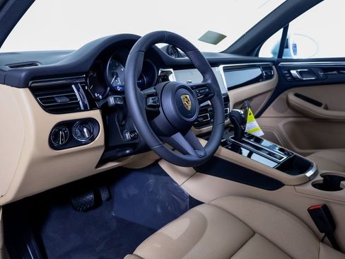 New 2026 Porsche Macan S image 4