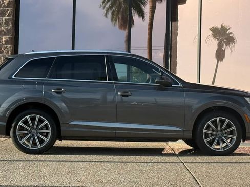 Used 2018 Audi Q7 3.0T Prestige w/ Prestige Package AWD/4WD image 15
