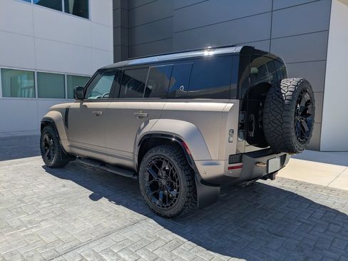 New 2026 Land Rover Defender 110 OCTA AWD/4WD image 7