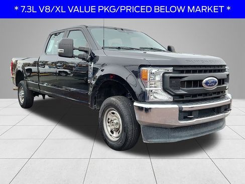 Certified 2022 Ford F350 XL w/ Power Equipment Group image 3
