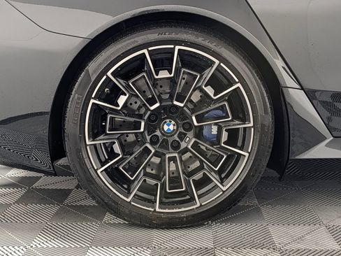 Used 2026 BMW M5 image 13