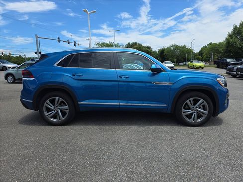 Used 2024 Volkswagen Atlas Cross Sport SEL R-Line AWD/4WD image 3