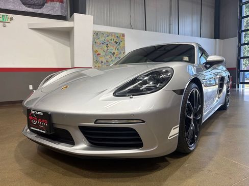 Used 2024 Porsche 718 Cayman RWD image 28