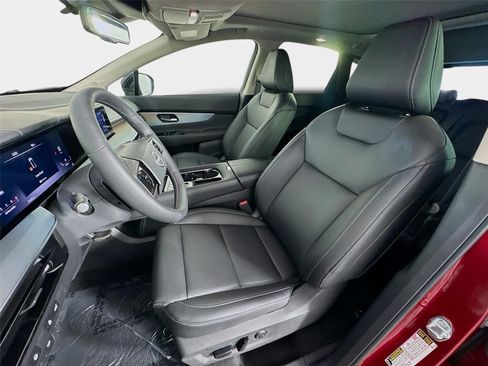 Certified 2025 Nissan Murano SL w/ Cargo Package AWD/4WD image 11