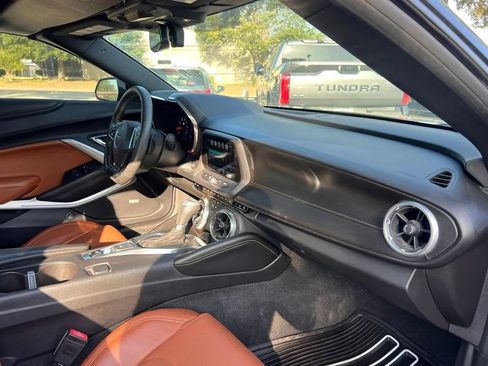Used 2016 Chevrolet Camaro SS RWD image 22
