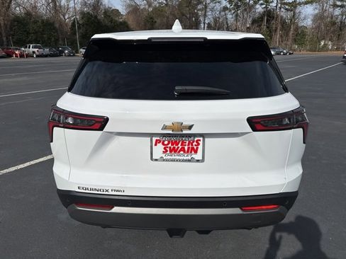 Used 2025 Chevrolet Equinox LT image 4