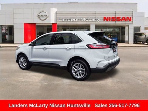 Used 2024 Ford Edge SEL AWD/4WD image 6