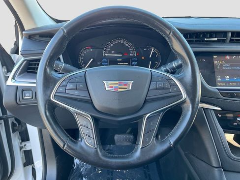 Used 2019 Cadillac XT5 Luxury image 11