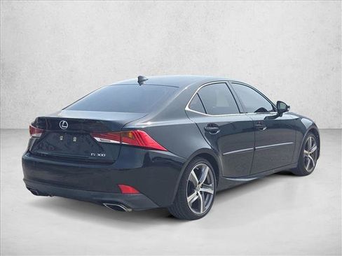 Used 2018 Lexus IS 300 w/ Premium Package RWD image 5