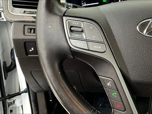 Used 2017 Hyundai Santa Fe Sport image 25