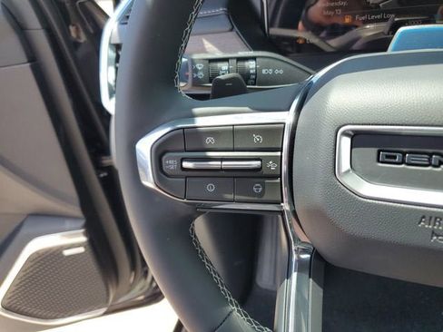 New 2026 GMC Acadia Denali w/ Super Cruise Package FWD image 28