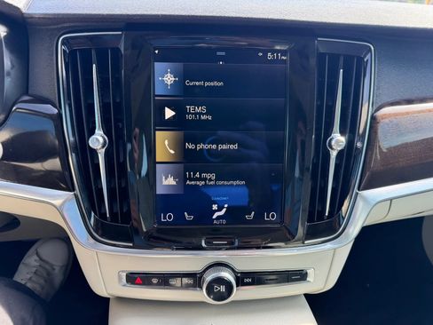 Used 2018 Volvo S90 T5 Momentum w/ Convenience Package FWD image 16