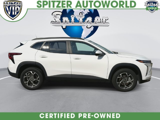 Used 2026 Chevrolet Trax LT FWD image 17