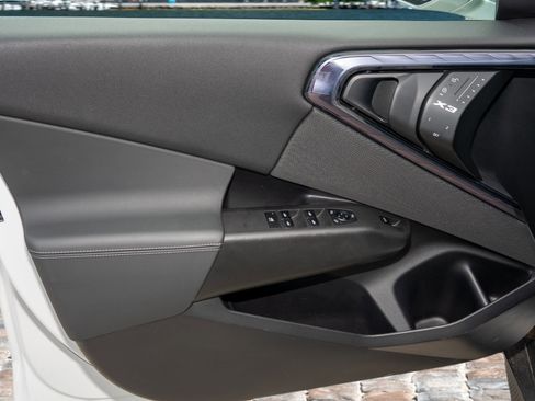 Used 2025 BMW X3 xDrive30i image 10