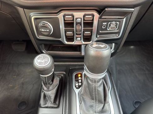 Certified 2024 Jeep Wrangler High Altitude AWD/4WD image 19