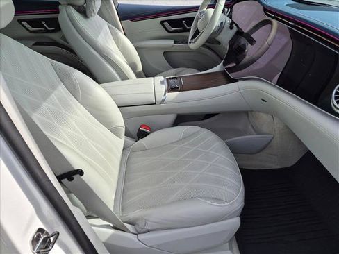 Used 2023 Mercedes-Benz EQS 580 4MATIC SUV image 21