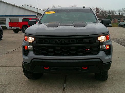 Used 2024 Chevrolet Silverado 1500 Custom Trail Boss AWD/4WD image 7
