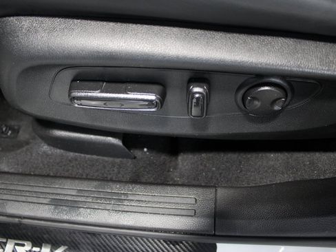 Used 2023 Honda CR-V EX-L image 9