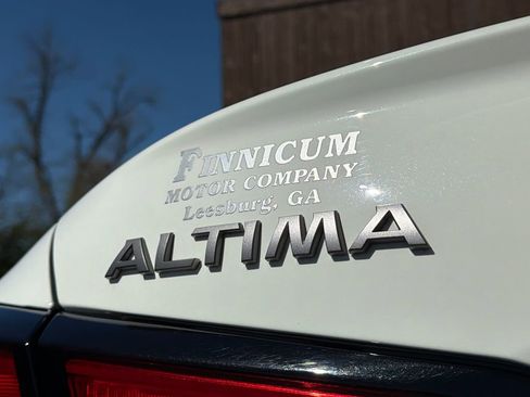 Used 2025 Nissan Altima 2.5 SV image 15