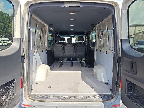 Used 2021 Mercedes-Benz Sprinter 2500 image 13