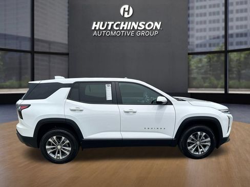 Used 2025 Chevrolet Equinox LT AWD/4WD image 8