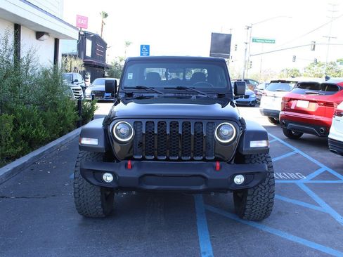 Used 2020 Jeep Gladiator Sport w/ Quick Order Package 23S AWD/4WD image 2