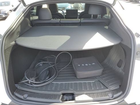 Used 2026 Tesla Model Y AWD image 8