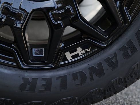 New 2026 GMC Hummer EV SUV image 57