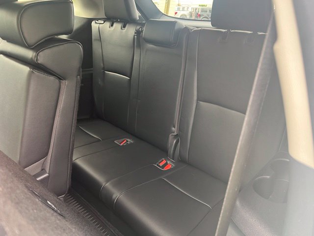Used 2023 Toyota Highlander XLE FWD image 24