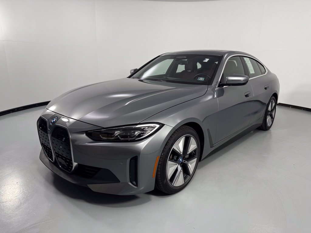 Used 2023 BMW i4 eDrive40 RWD image 4