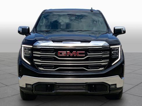 Used 2024 GMC Sierra 1500 SLT AWD/4WD image 4