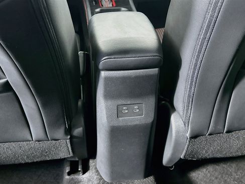 Used 2025 Nissan Kicks SR FWD image 28