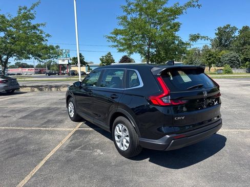 Used 2024 Honda CR-V LX image 7