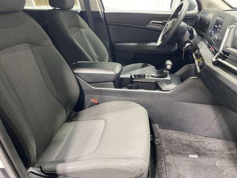 Used 2024 Kia Sportage LX image 24