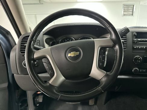 Used 2014 Chevrolet Silverado 2500 LT w/ Interior Plus Package AWD/4WD image 13