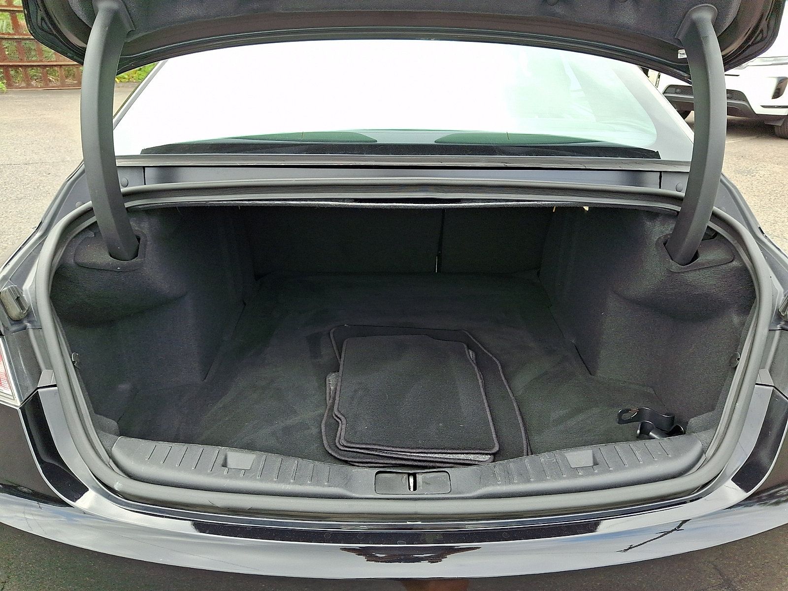 Used 2020 Lincoln MKZ FWD image 27