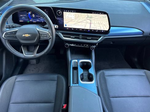 Used 2024 Chevrolet Equinox EV LT w/ LPO, Active Package AWD/4WD image 16
