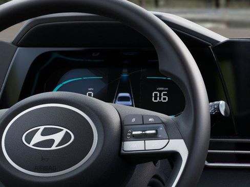 New 2026 Hyundai Elantra SE image 14