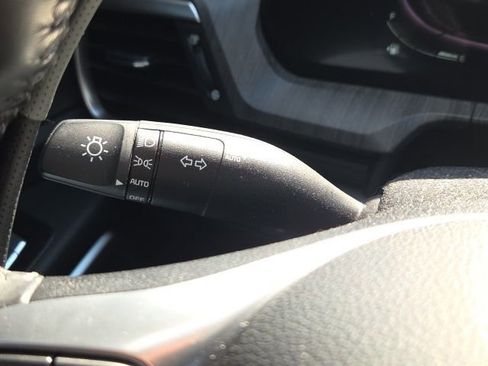 Used 2023 Kia Telluride EX w/ EX Captain's Chair Package image 44