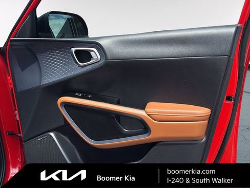 Certified 2025 Kia Soul EX FWD image 10