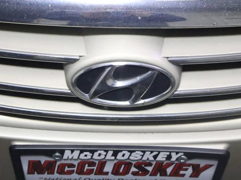 Used 2010 Hyundai Elantra GLS w/ Sunroof Pkg 3 FWD image 15