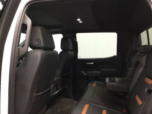 Used 2021 GMC Sierra 1500 AT4 w/ AT4 Premium Package AWD/4WD image 15