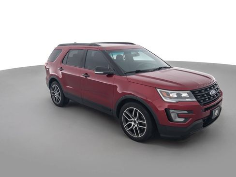 Used 2016 Ford Explorer Sport w/ Equipment Group 401A AWD/4WD image 3