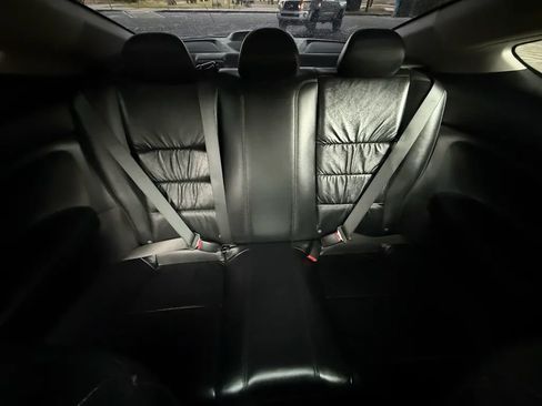 Used 2011 Honda Accord EX-L image 11