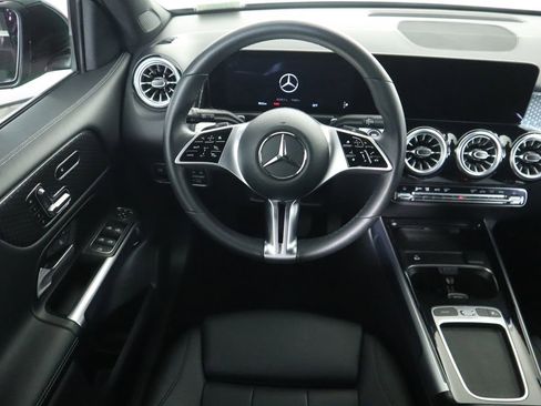 Certified 2025 Mercedes-Benz GLB 250 GLB 250 image 10